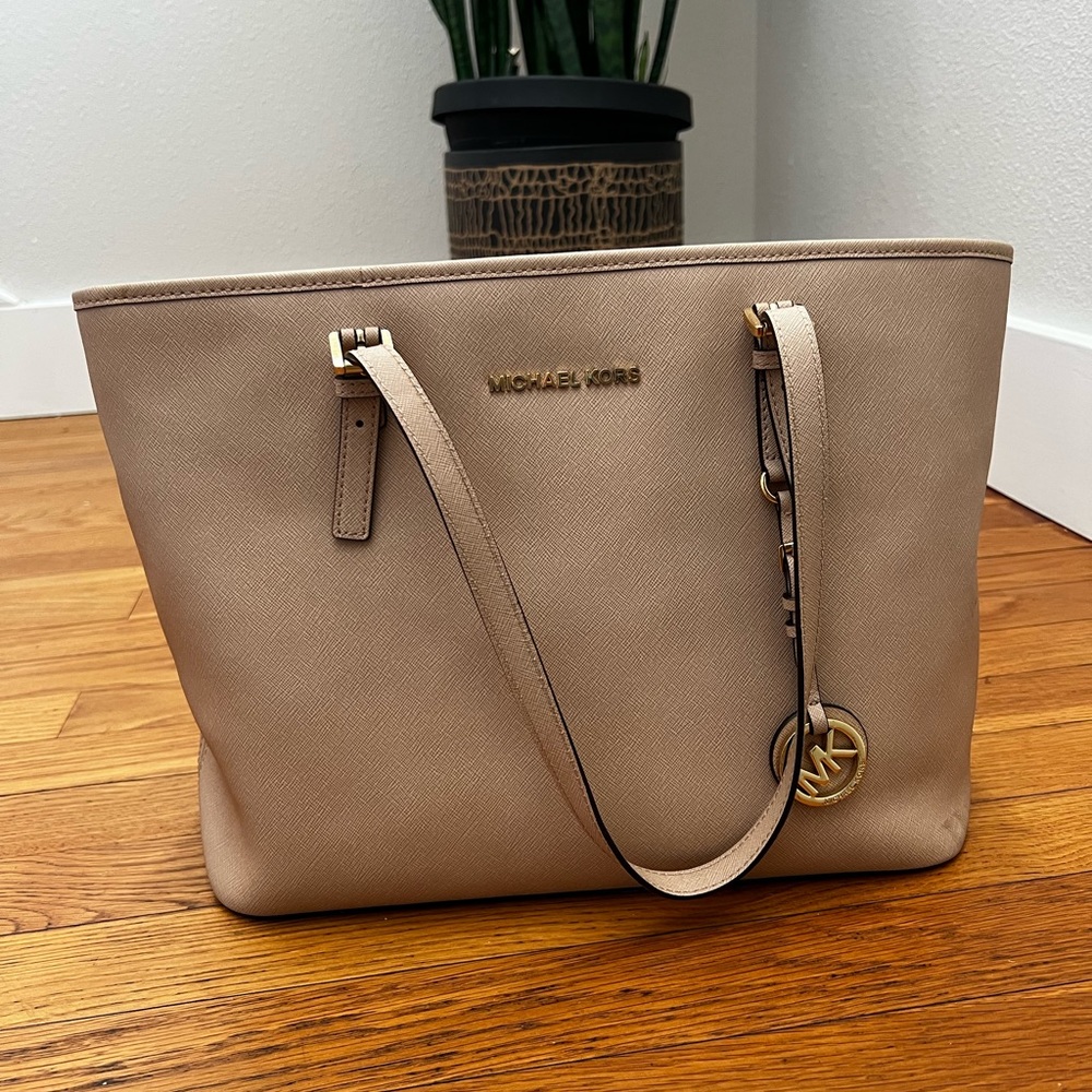 Michael Kors purse